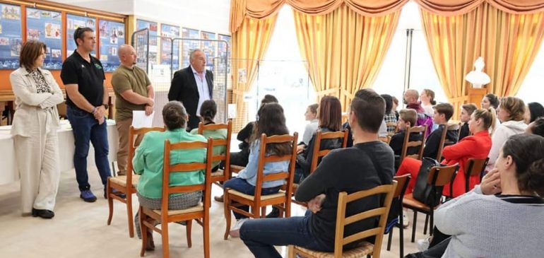 Une dixième Maison des Jeunes a ouvert ses portes à Saint-Martin-du-Var 👏