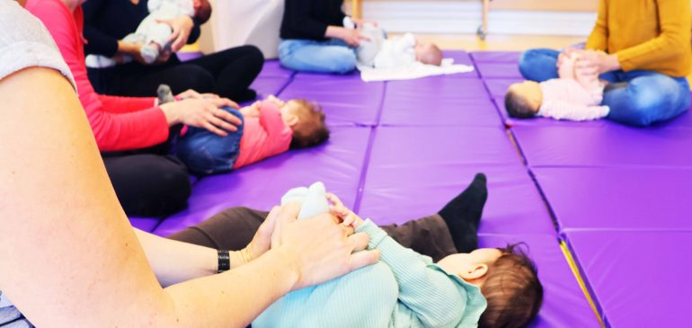 Stimuler le lien Parent-Bébé avec l’atelier de sensibilisation au massage 👶